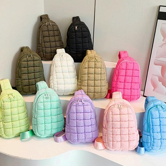 Luxury Quilted Crossbody Bag with Adjustable Strap - Perfect for Travel - Picture 5 of 5